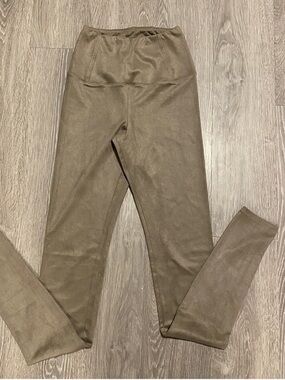Aritzia Wilfred Suede Slim Ponte Leggings - Taupe